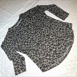 Ladies long sleeve top